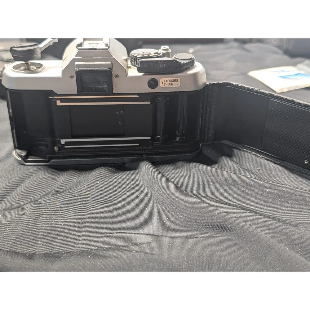 Yashica FX-7 35mm SLR Film Camera W/ DSB 50mm f/2‎ Lens Japan